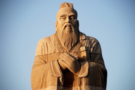 Confucius.jpg-v-Hunani