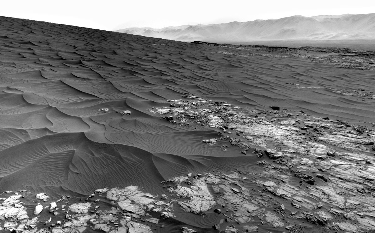 На Марсе найдено огромное море из замороженной воды