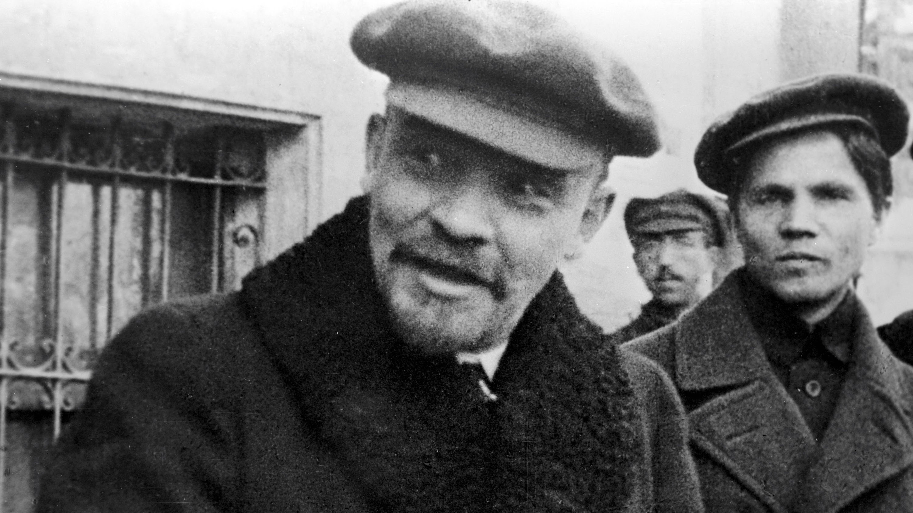 Если бы русские узнали правду о Ленине, на следующий же день не осталось бы ни одного памятника — историк-лениновед