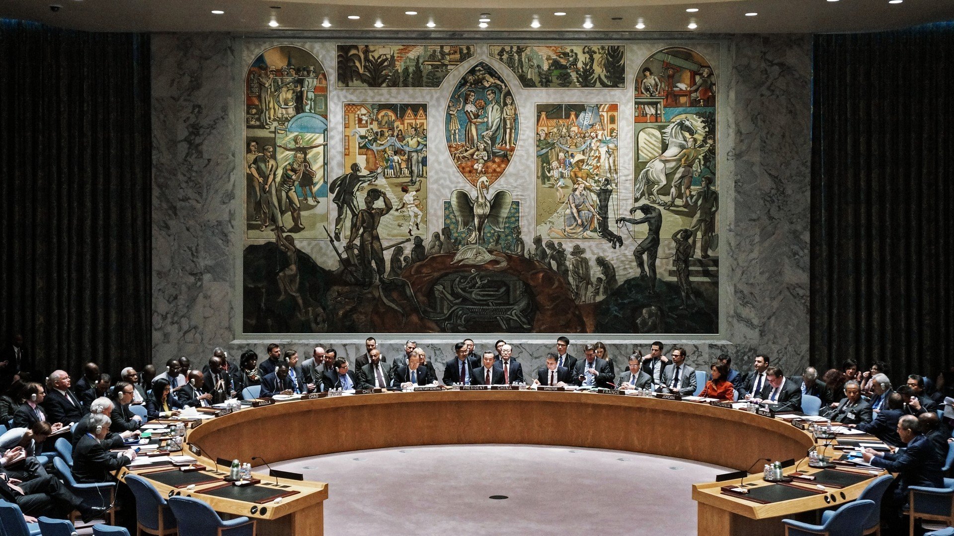 Эзотерическая картина Пер Крога в зале заседаний Совета Безопасности ООН
