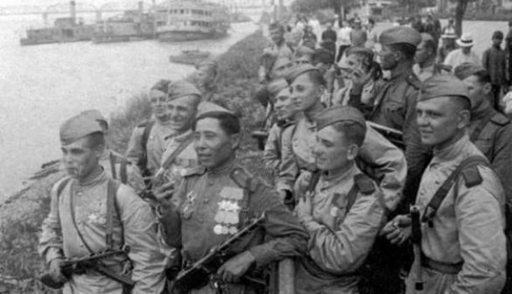 Как разведгруппа СССР из 25 человек разгромила 5-тысячный фашистский гарнизон