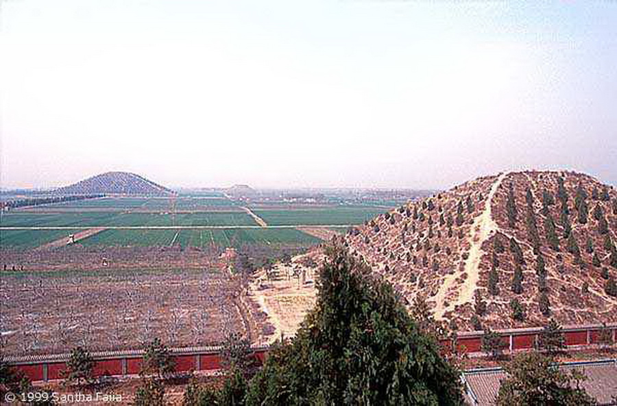Древние пирамиды в китае